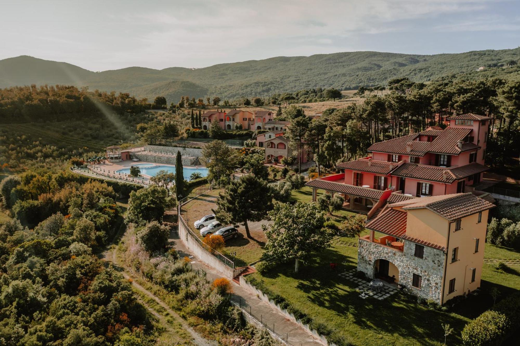 Borgo San Pecoraio Resort Riparbella Luaran gambar